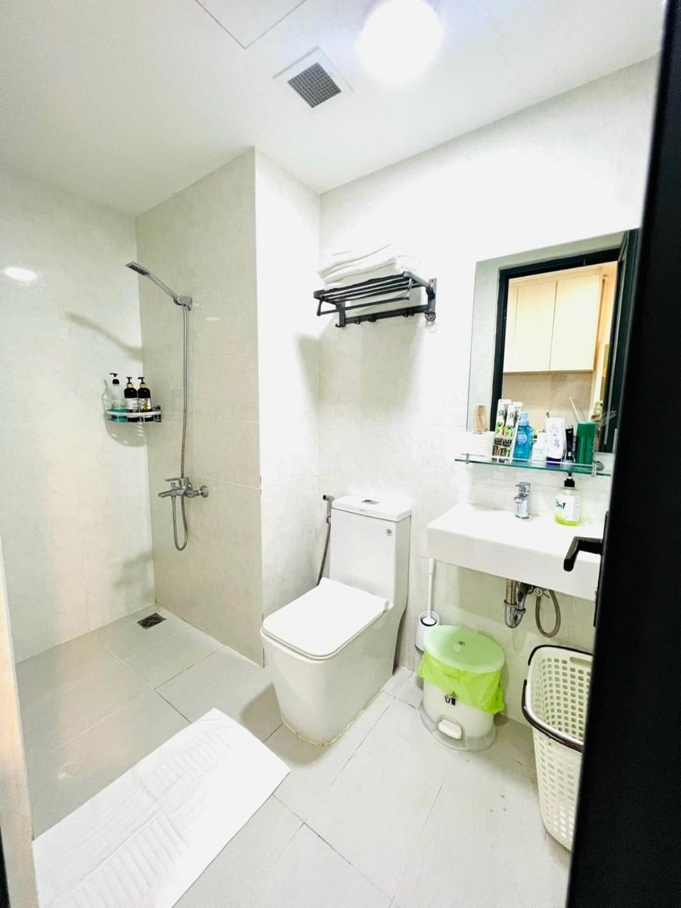 הו צ'י מין סיטי Premier Aparts - Soho Residence, City Central, 10Mins To Benthanh Market, Buivien Street מראה חיצוני תמונה